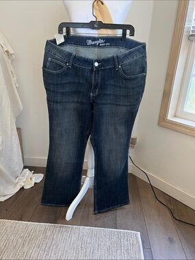 Wrangler Women's Indigo Boot Cut Jeans